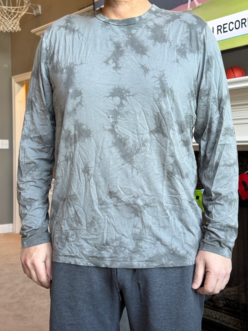 lululemon athletica Men's Long-Sleeve Tie-Dye Crewneck — Light Gray